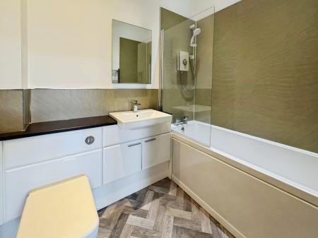 1 bedroom Flat for sale in Peel Court Peel Street, Morley, LS27