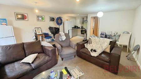 2 bedroom Flat for sale in Queen Street, Morley, LS27