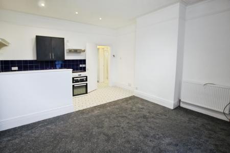 1 bedroom Flat to let in Clough Street, Morley, LS27