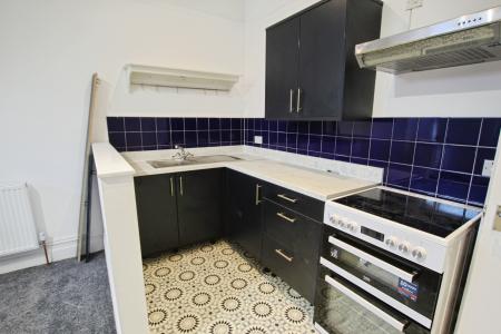 1 bedroom Flat to let in Clough Street, Morley, LS27