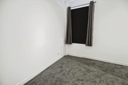 1 bedroom Flat to let in Clough Street, Morley, LS27