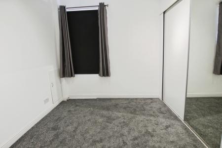 1 bedroom Flat to let in Clough Street, Morley, LS27