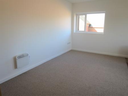 2 bedroom Apartment to let in Peel Street, Morley, LS27
