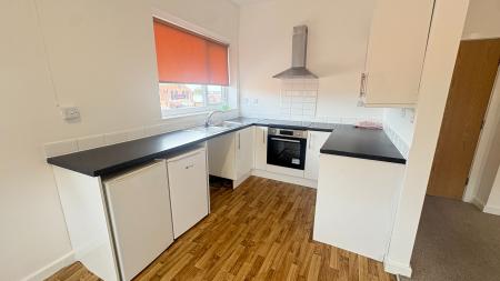 2 bedroom Apartment to let in Peel Street, Morley, LS27