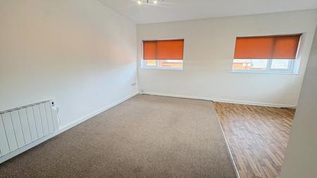 2 bedroom Apartment to let in Peel Street, Morley, LS27