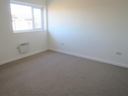 2 bedroom Apartment to let in Peel Street, Morley, LS27