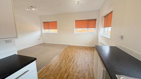 2 bedroom Apartment to let in Peel Street, Morley, LS27