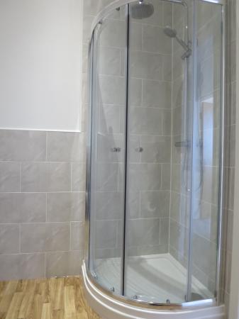 2 bedroom Apartment to let in Peel Street, Morley, LS27