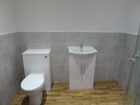 2 bedroom Apartment to let in Peel Street, Morley, LS27