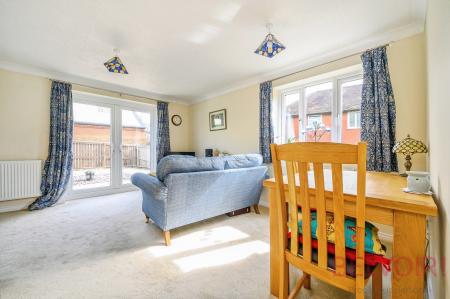 2 bedroom Town house for sale in Dartmouth Mews, Morley, LS27