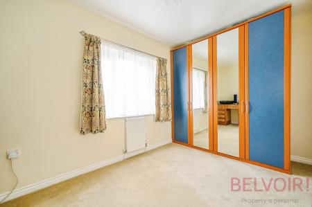 2 bedroom Town house for sale in Dartmouth Mews, Morley, LS27