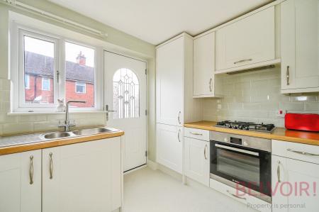 2 bedroom Town house for sale in Dartmouth Mews, Morley, LS27