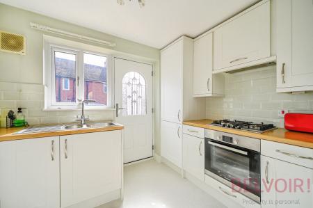 2 bedroom Town house for sale in Dartmouth Mews, Morley, LS27