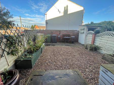 2 bedroom Terraced House for sale in Unity Street, Carlton, WF3