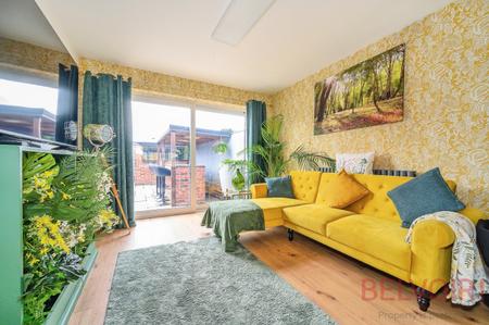 4 bedroom Semi-detached bungalow for sale in Thornleigh Avenue, Wakefield, WF2