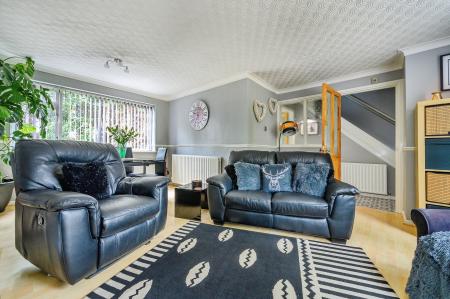 3 bedroom Terraced House for sale in Primrose Walk, Morley, LS27