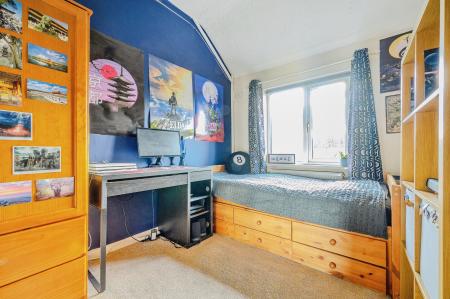 3 bedroom Terraced House for sale in Clough Street, Morley, LS27