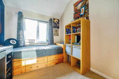 3 bedroom Terraced House for sale in Clough Street, Morley, LS27