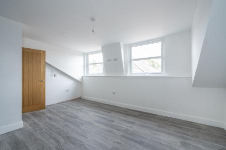 1 bedroom Flat to let in High Street, Morley, LS27