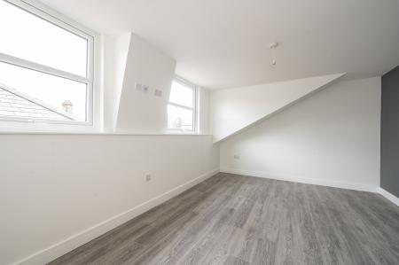 1 bedroom Flat to let in High Street, Morley, LS27