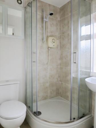 3 bedroom Detached house to let in Springfield Road, Morley, LS27