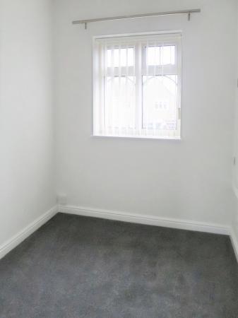 3 bedroom Detached house to let in Springfield Road, Morley, LS27