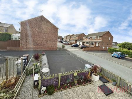 1 bedroom Flat to let in Cobden Street, Morley, LS27
