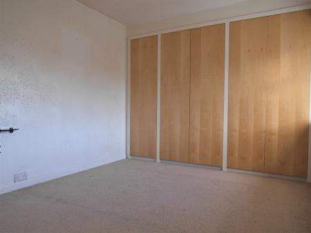 2 bedroom Semi-detached house to let in Winrose Avenue, Middleton, LS10