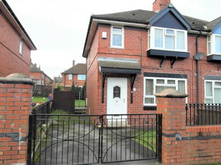 2 bedroom Semi-detached house to let in Winrose Avenue, Middleton, LS10