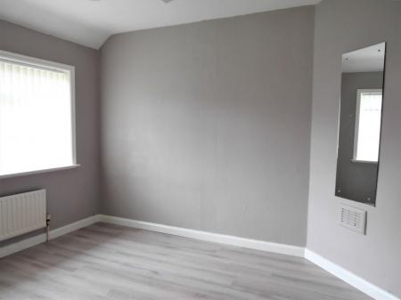 2 bedroom Semi-detached house to let in Winrose Avenue, Middleton, LS10