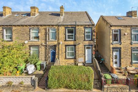 1 bedroom Terraced House for sale in East Park Street, Morley, LS27