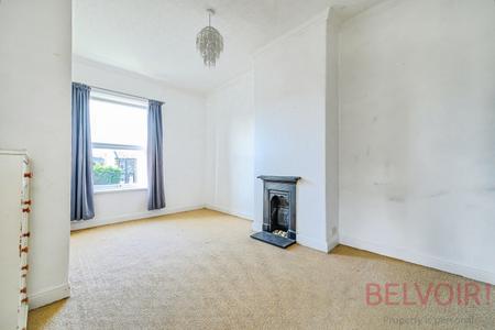 1 bedroom Terraced House for sale in East Park Street, Morley, LS27