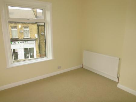 2 bedroom Terraced House to let in Fountain Street, Morley, LS27