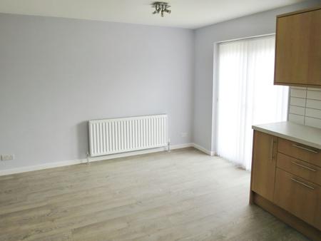 4 bedroom Detached house to let in Bruntcliffe Drive, Morley, LS27