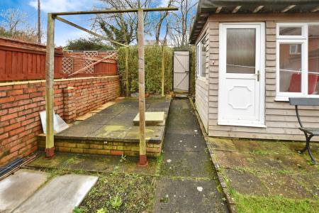 3 bedroom Detached house for sale in 23 Bryn Glas, Rhosllanerchrugog, LL14