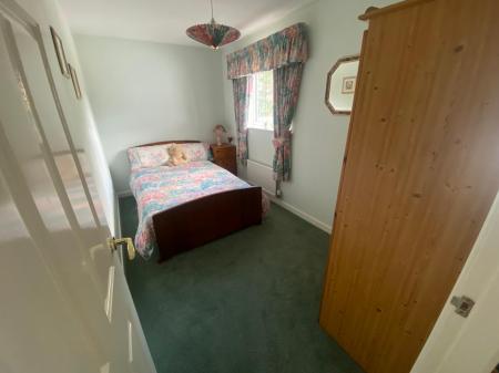 4 bedroom Detached house for sale in Bron Y Gamlas, Pontcysyllte