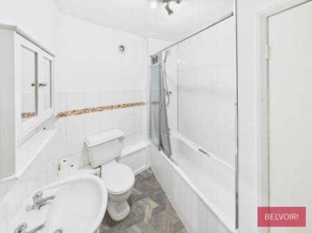 3 bedroom Flat for sale in Castle Street, Caergwrle, Wrexham, LL12