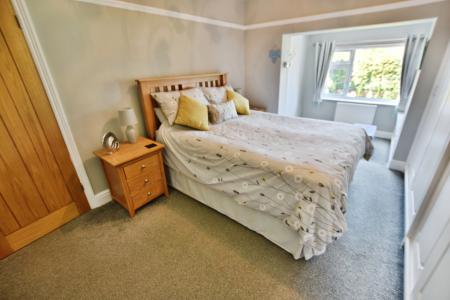 4 bedroom Detached house for sale in High Street, Coedpoeth, LL11