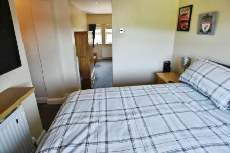 4 bedroom Detached house for sale in High Street, Coedpoeth, LL11