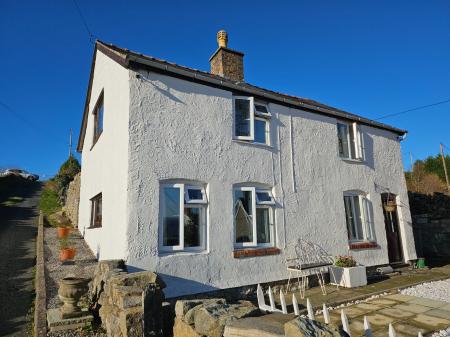 Maes Mawr Road, Garth, Denbighshire, LL20