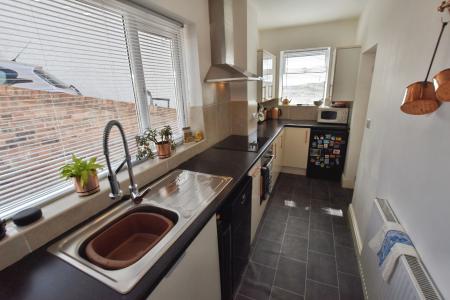 2 bedroom Semi-detached house for sale in Station Road, Pentre Broughton, LL11
