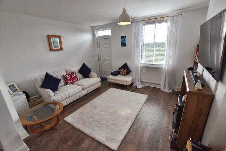 2 bedroom Semi-detached house for sale in Station Road, Pentre Broughton, LL11