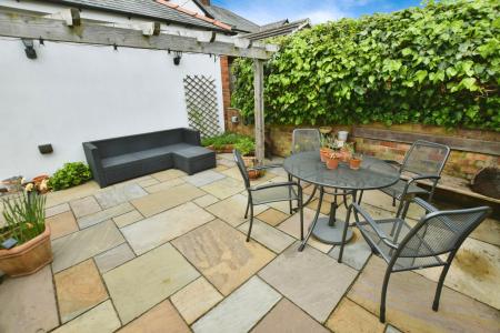 4 bedroom Detached house for sale in Station Road, Trevor, Llangollen, LL20