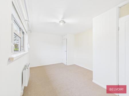 3 bedroom End of terrace house for sale in Greenfields, Burton, LL12