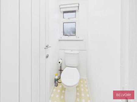 3 bedroom End of terrace house for sale in Greenfields, Burton, LL12