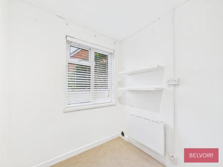 3 bedroom End of terrace house for sale in Greenfields, Burton, LL12