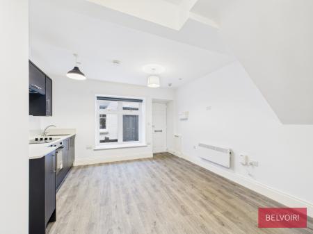 1 bedroom Flat to let in College Street, Wrexham, LL13