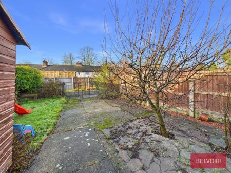 3 bedroom Terraced House for sale in Glen Avon, Wrexham, LL12