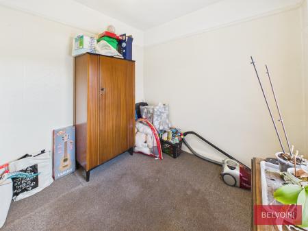 3 bedroom Terraced House for sale in Glen Avon, Wrexham, LL12