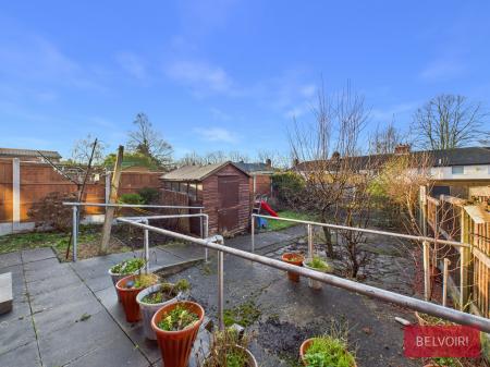 3 bedroom Terraced House for sale in Glen Avon, Wrexham, LL12